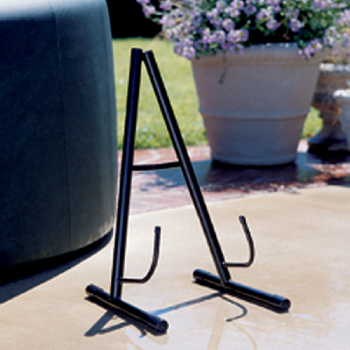 Cover Valet Hot Tub Spa Cover Stand Carefree Stuff®